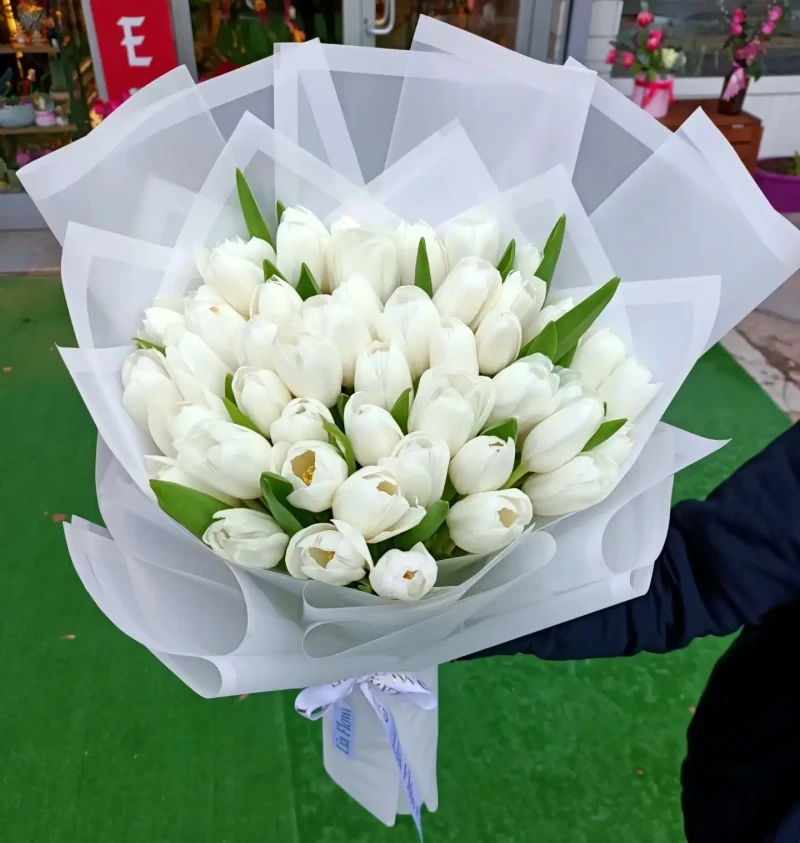 Beyaz Lale Buketi